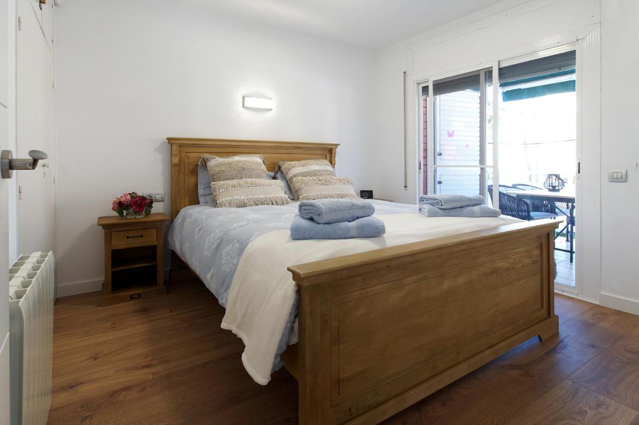 Appartamento Beach Club House Castelldefels Esterno foto