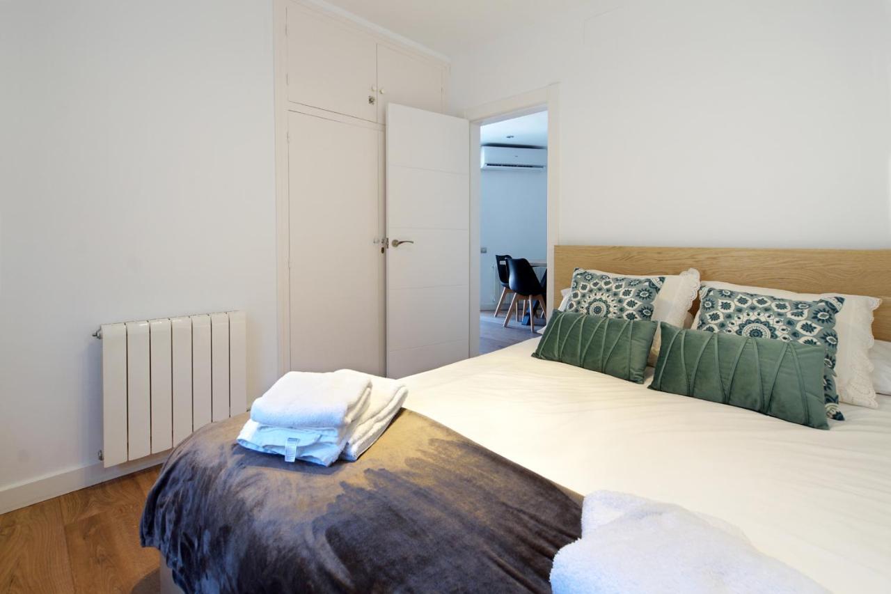 Appartamento Beach Club House Castelldefels Esterno foto